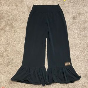 Black Matilda Jane ruffle hem pants size M